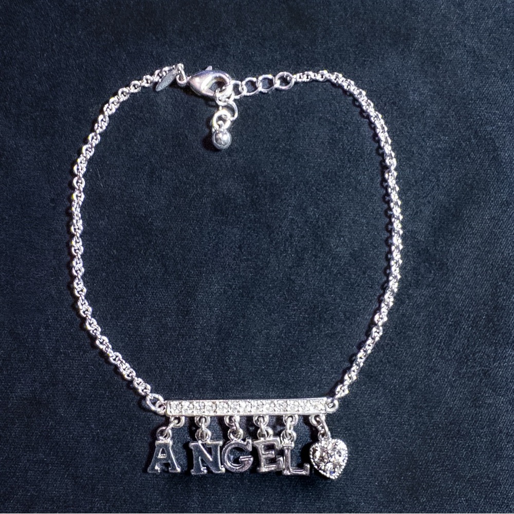 Vintage Avon Angel Silver Tone Anklet